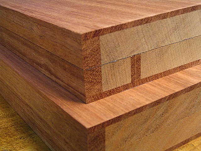 CloseUp of Applied Thick Veneer and Edges